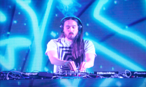 steve-aoki1