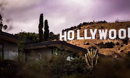 Lost Souls of Hollywood Blvd: a Smartphone Audio Ghost Tour